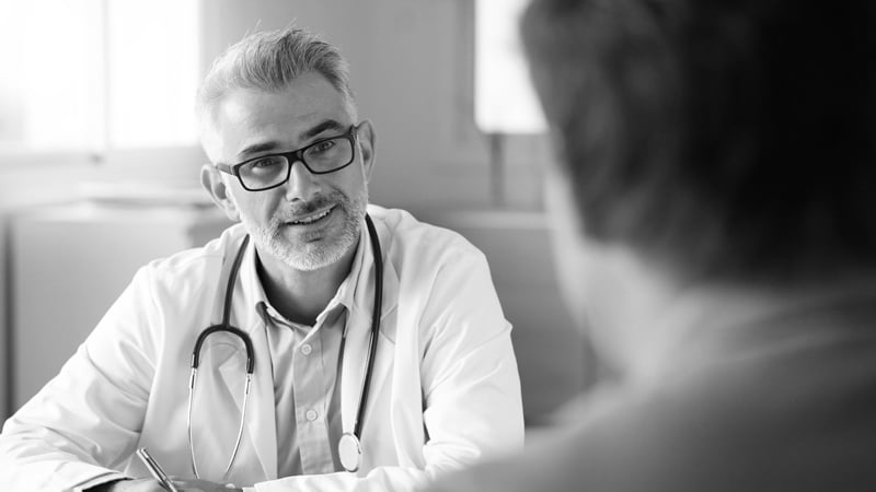 hni-post-acute_doctor-patient